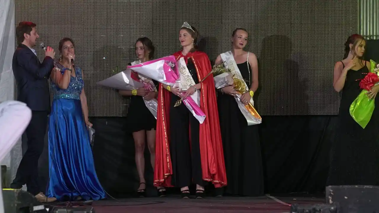 Los carroceros ya tienen su reina y ahora comienza la cuenta regresiva hacia el desfile