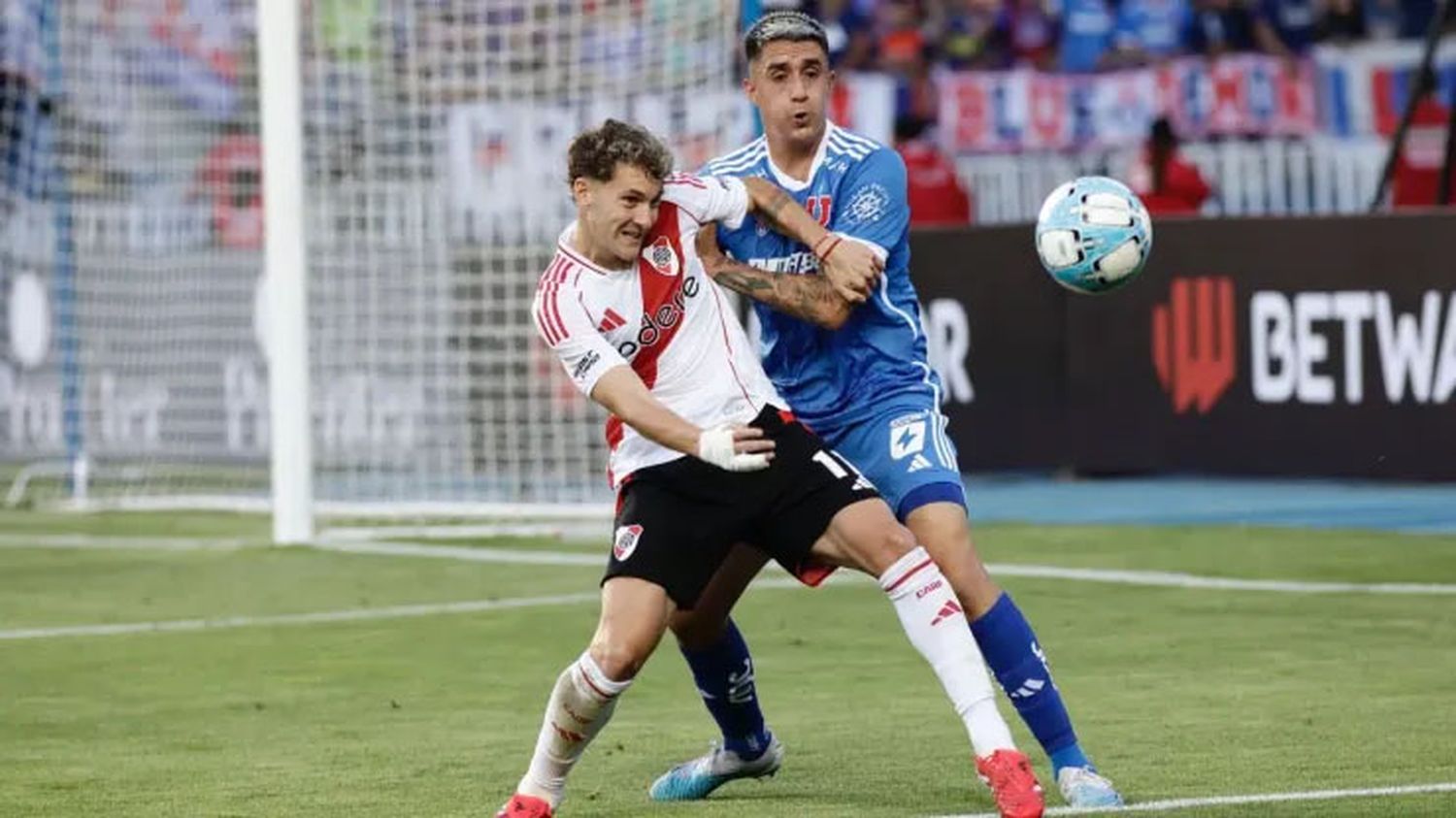 River le ganó 2 a 1 ante Universidad de Chile en su primer amistoso de pretemporada