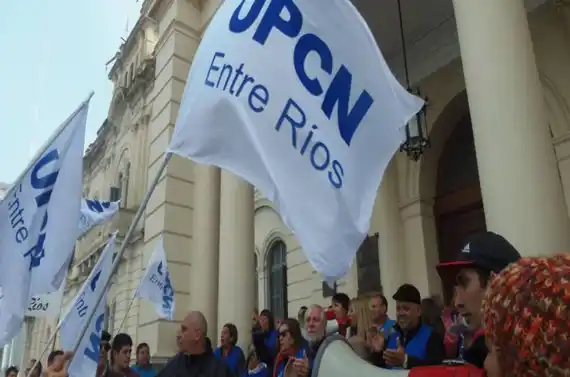 UPCN se manifestó en el Ministerio de Salud