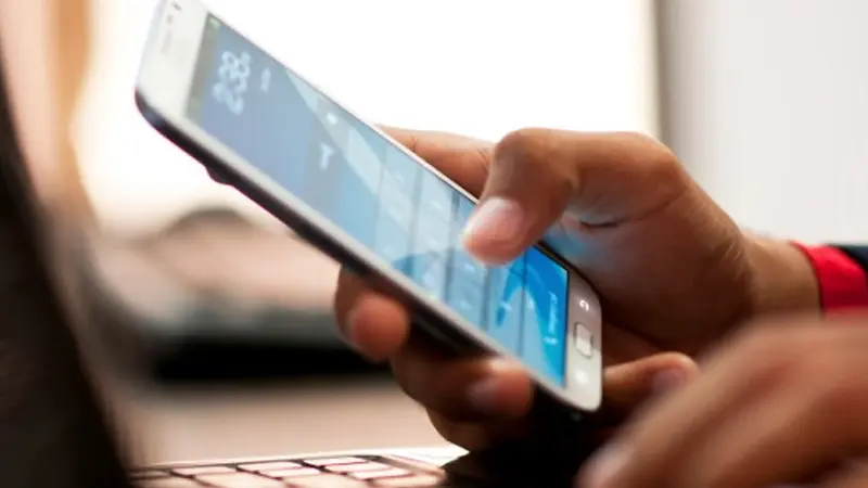 Reclamos por el celular: El gobierno intimó a empresas a bajar la cantidad y mejorar la atención