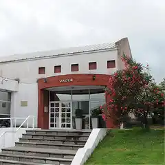 UADER arrancó las clases ayer con un sistema mixto 