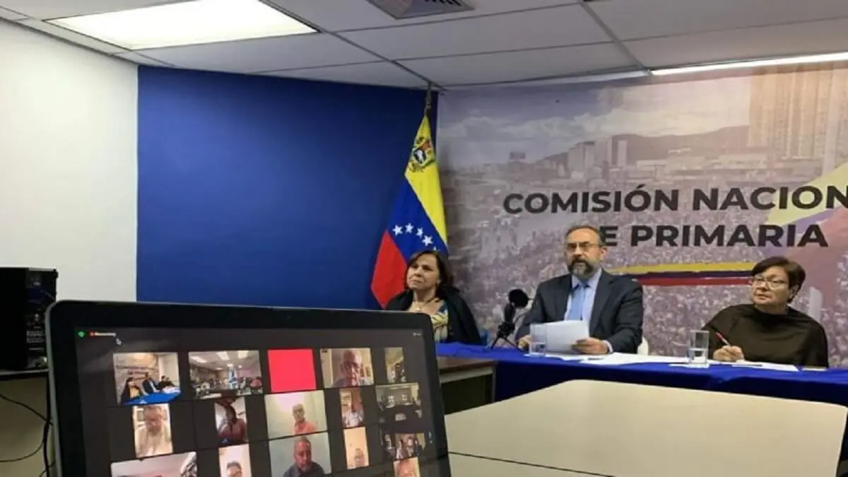 ¡CON UN PAÑUELO EN LA NARIZ! La oposición debe participar en cualquier elección ¿Por qué?