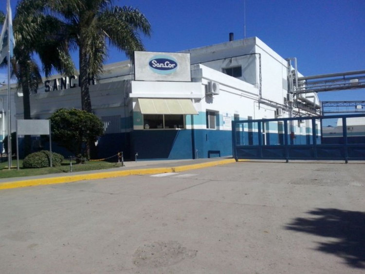 Adecoagro entra a la cancha y los tamberos esperan que sepa competir