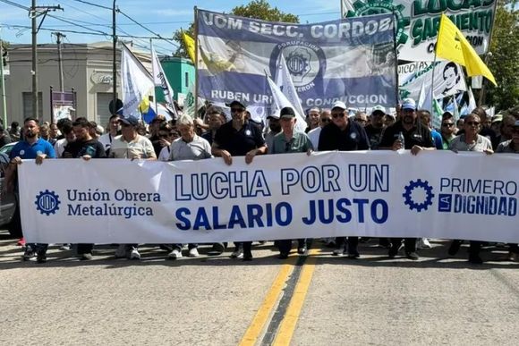 Anunciaron un paro por tiempo indeterminado en Acindar, que ya está paralizada por la caída en las ventas