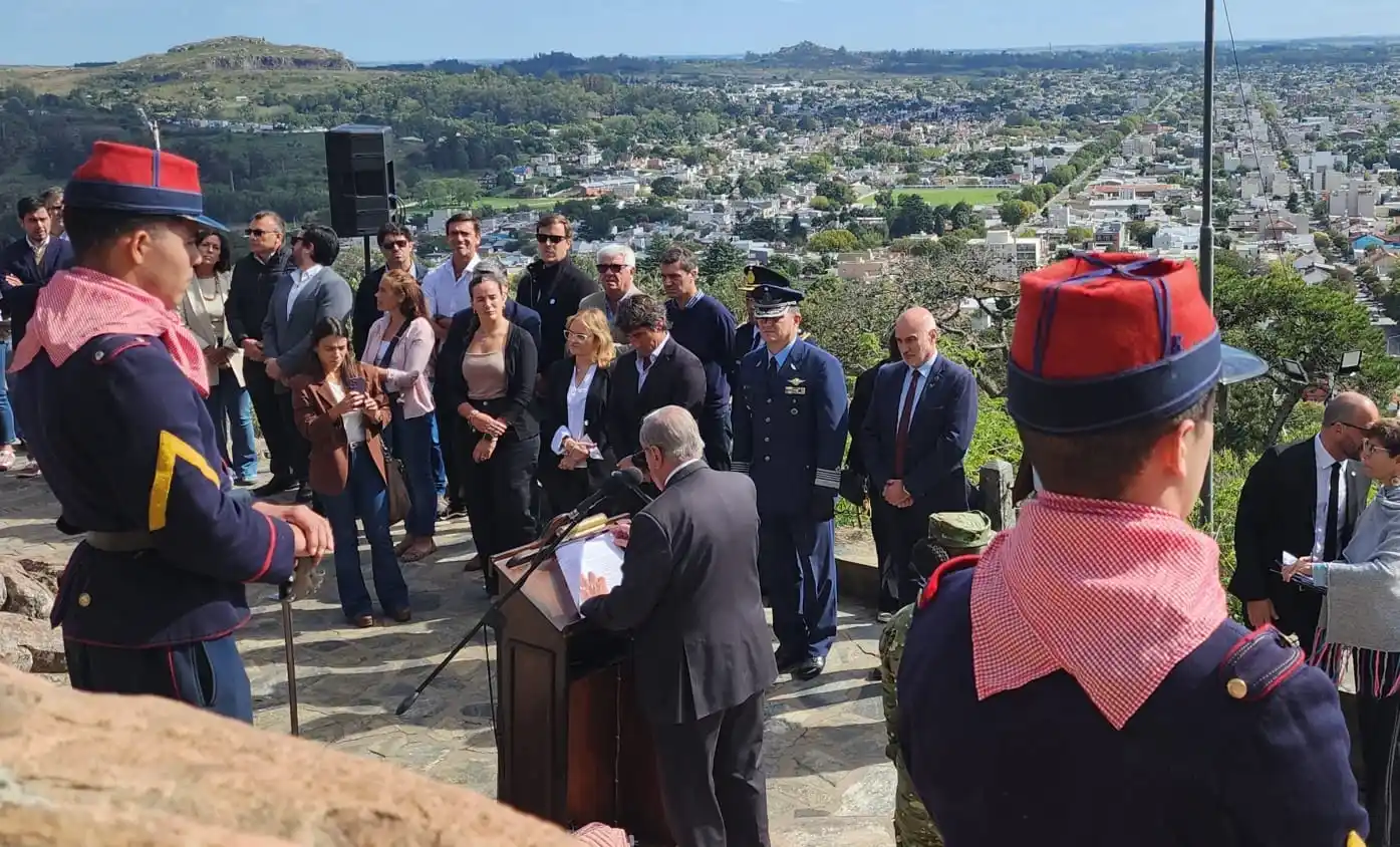 203 aniversario tandil acto 04-04-26 - 6