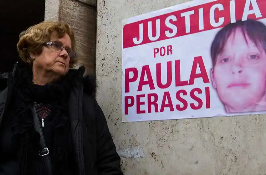 Afirman que el ex esposo de Paula Perassi hace más de un año que no ve a sus hijos