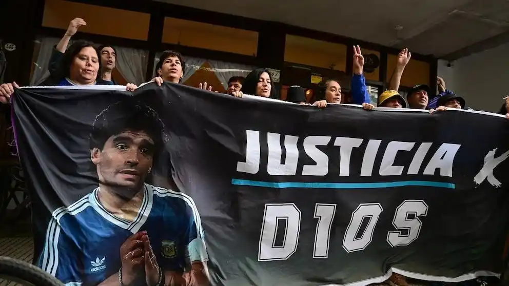 Comienza el nuevo juicio por la muerte de Maradona tras la nulidad del proceso anterior