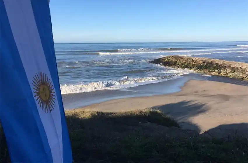 Surfistas con objetivos olímpicos retoman los entrenamientos en Mar del Plata