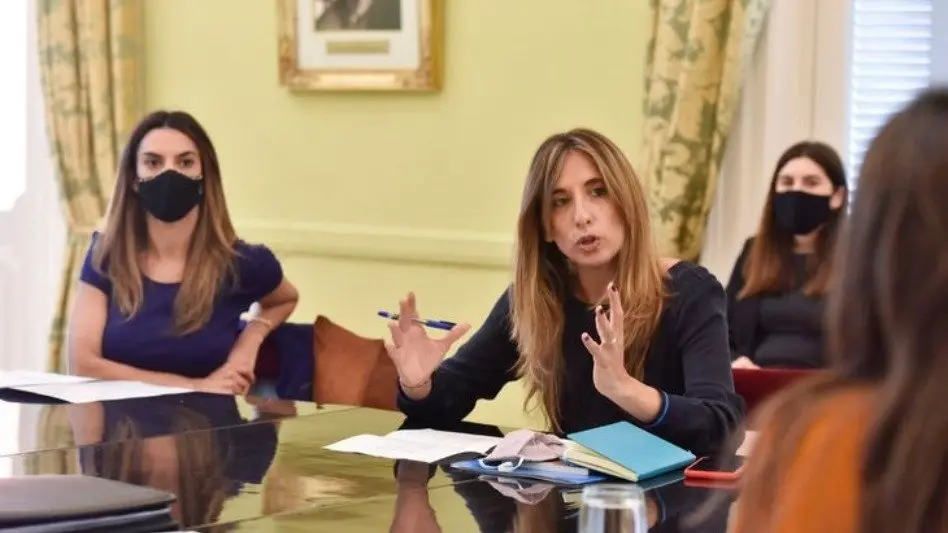 Nicolini: "Ampliamos a 30 millones de dosis el contrato para la adquisición de la Sputnik V"