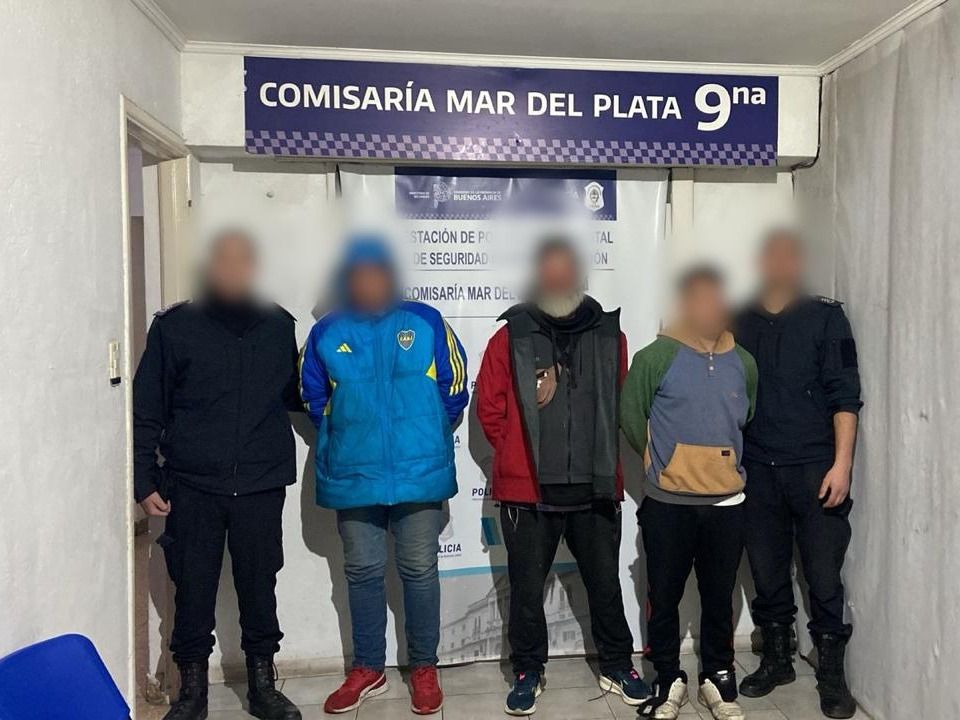 El hecho ocurrió en un local ubicado en Güemes 2465, donde los delincuentes rompieron la vidriera para ingresar y sustraer elementos.