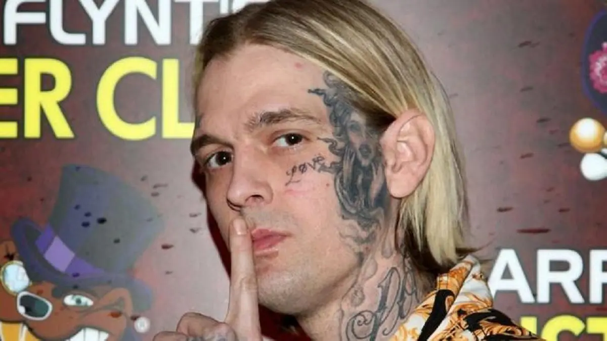 Encuentran muerto en una bañera al rapero Aaron Carter