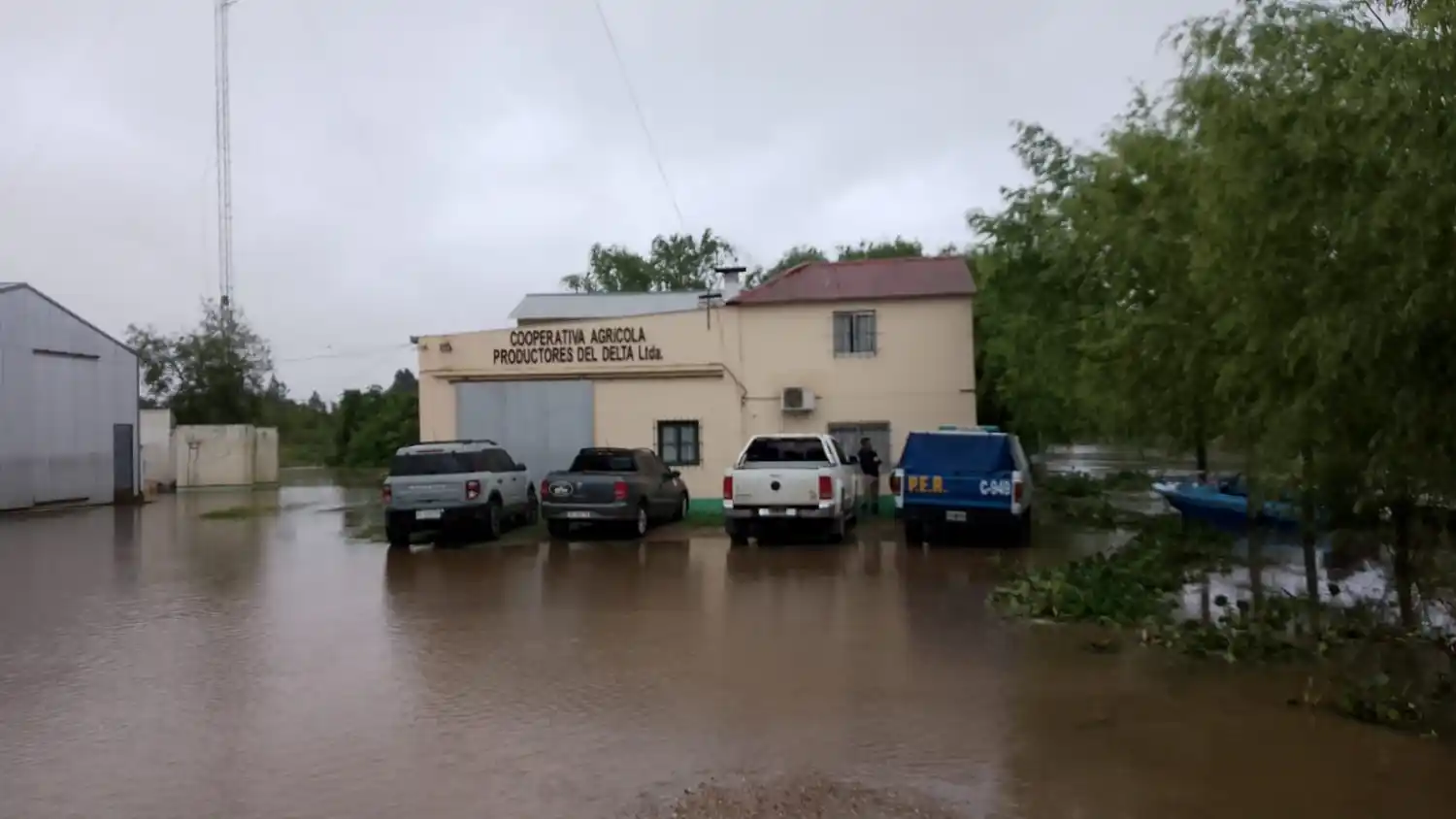 El gobierno toma medidas de evacuación de la hacienda frente a la crecida del Río Paraná