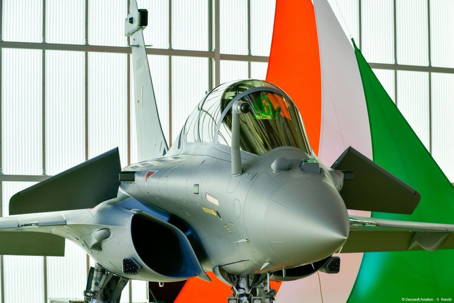 India recibe -por fin- su primer Dassault Rafale