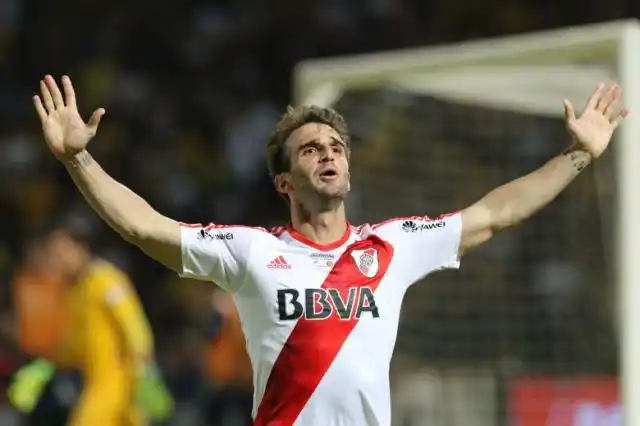 Iván Alonso rescindió con River y liberó un cupo de extranjeros