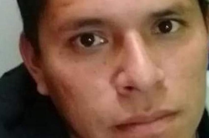 Un jugador peruano tomó agua helada después de jugar al fútbol y murió de un infarto