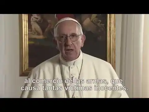 Francisco criticó “hablar de paz y vender armas”