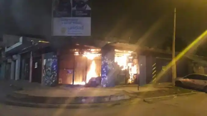 Atacaron un local de La Cámpora en Hurlingham y lo vinculan a su apoyo a la ley del aborto