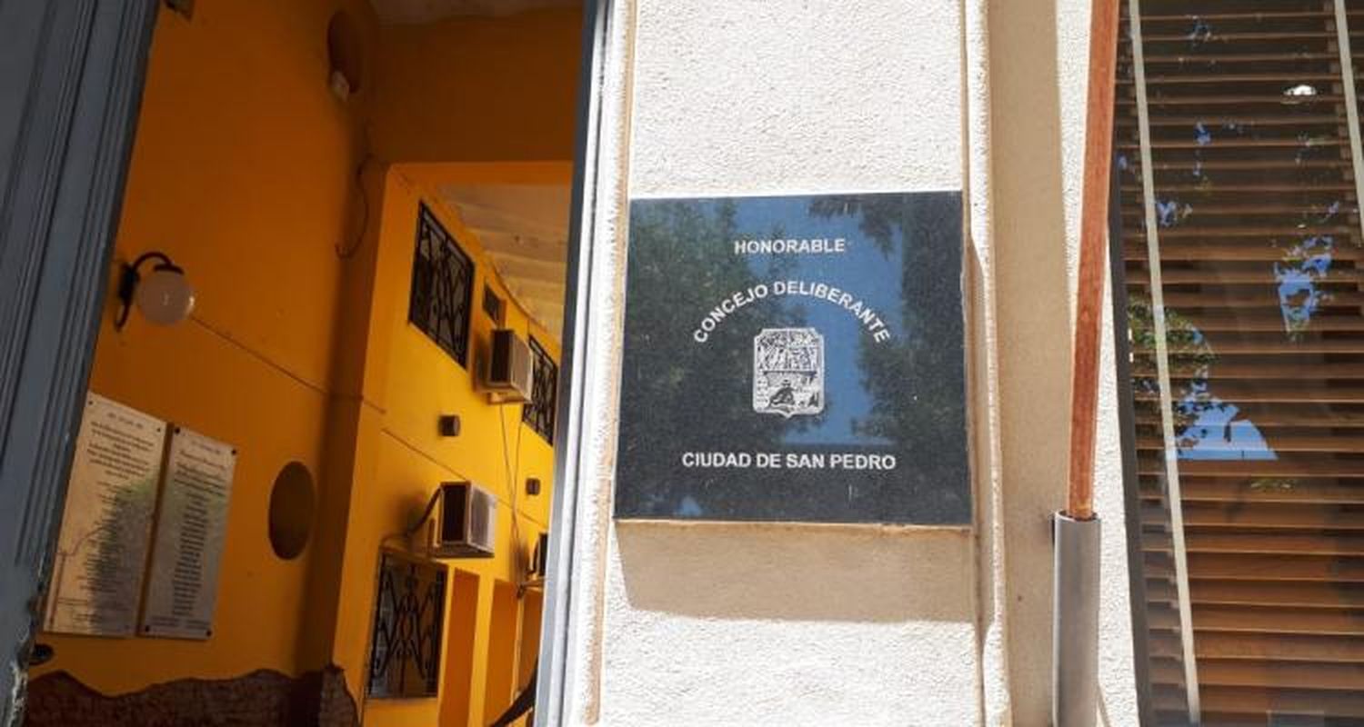 Usurpaciones: el Concejo se reunió para evaluar y restringieron el acceso al periodista de La Opinión