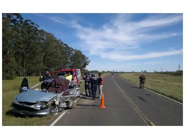 Ceibas: dos muertos y cuatro heridos fue el saldo de un accidente en la ruta 12