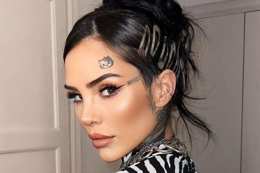 ¿Qué se puso? Cande Tinelli apareció con un aplique de strass en un diente