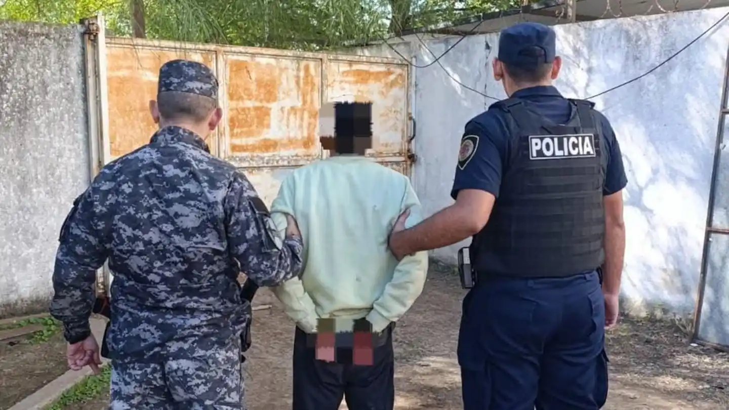 Robaba e "iba al baño": lo detuvieron en Córdoba