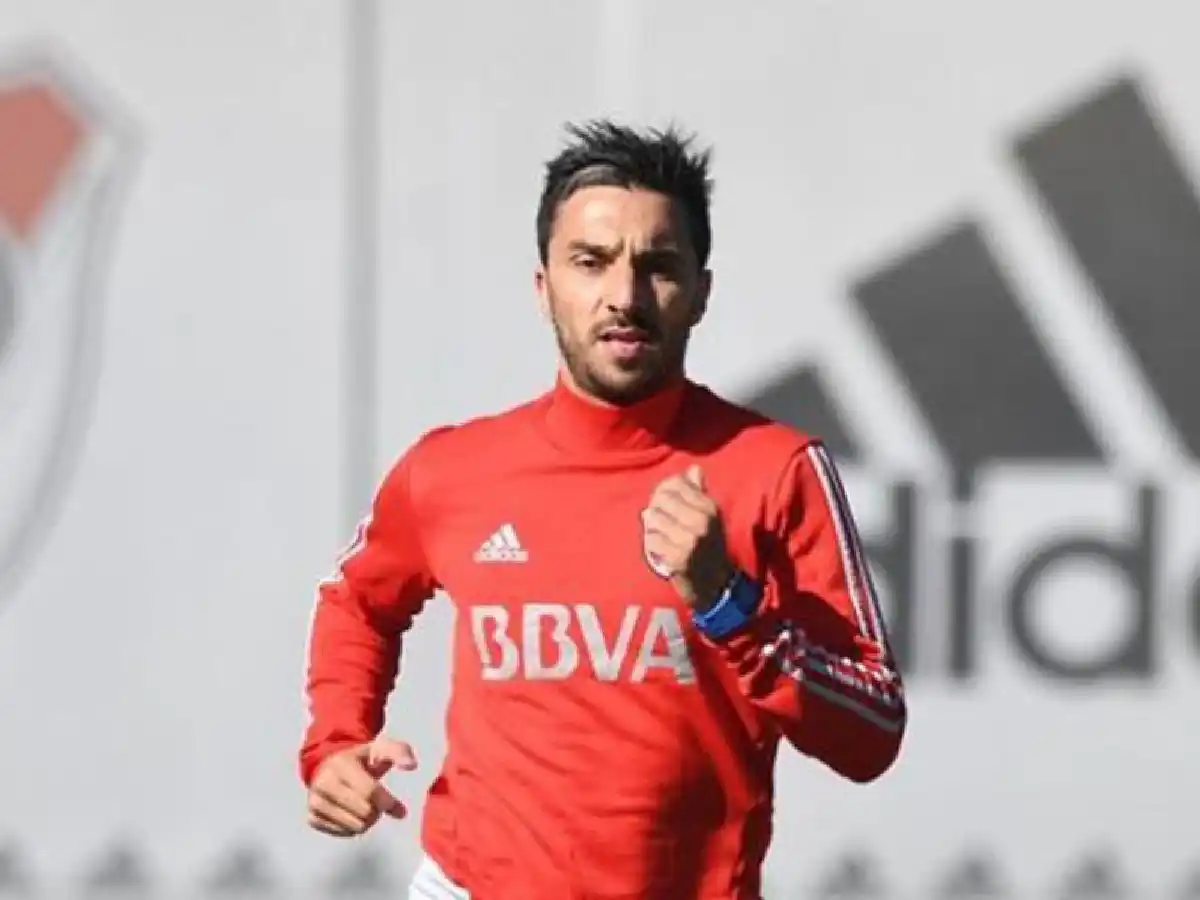 Scocco entrenó diferenciado