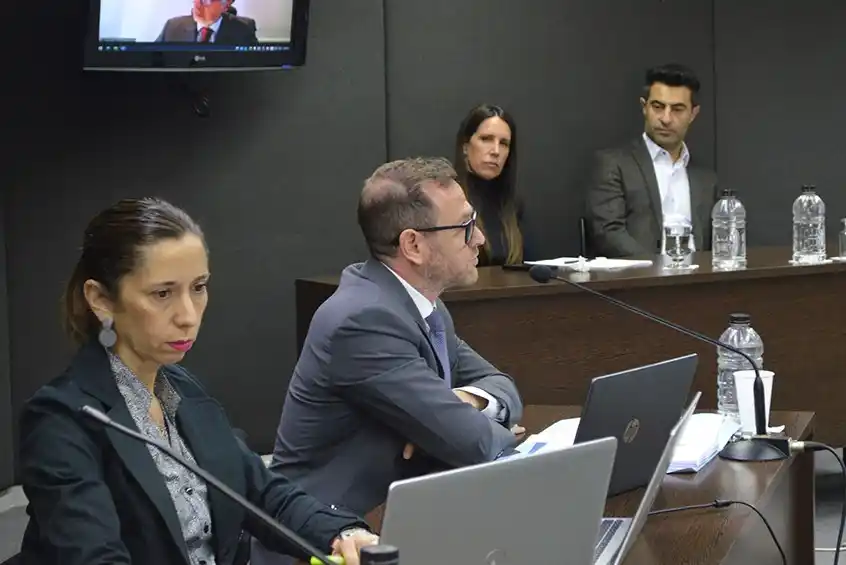 El fiscal federal Nicolás Czizik comenzó su alegato en el megajuicio por más de 300 fraudes contra la ANSES.