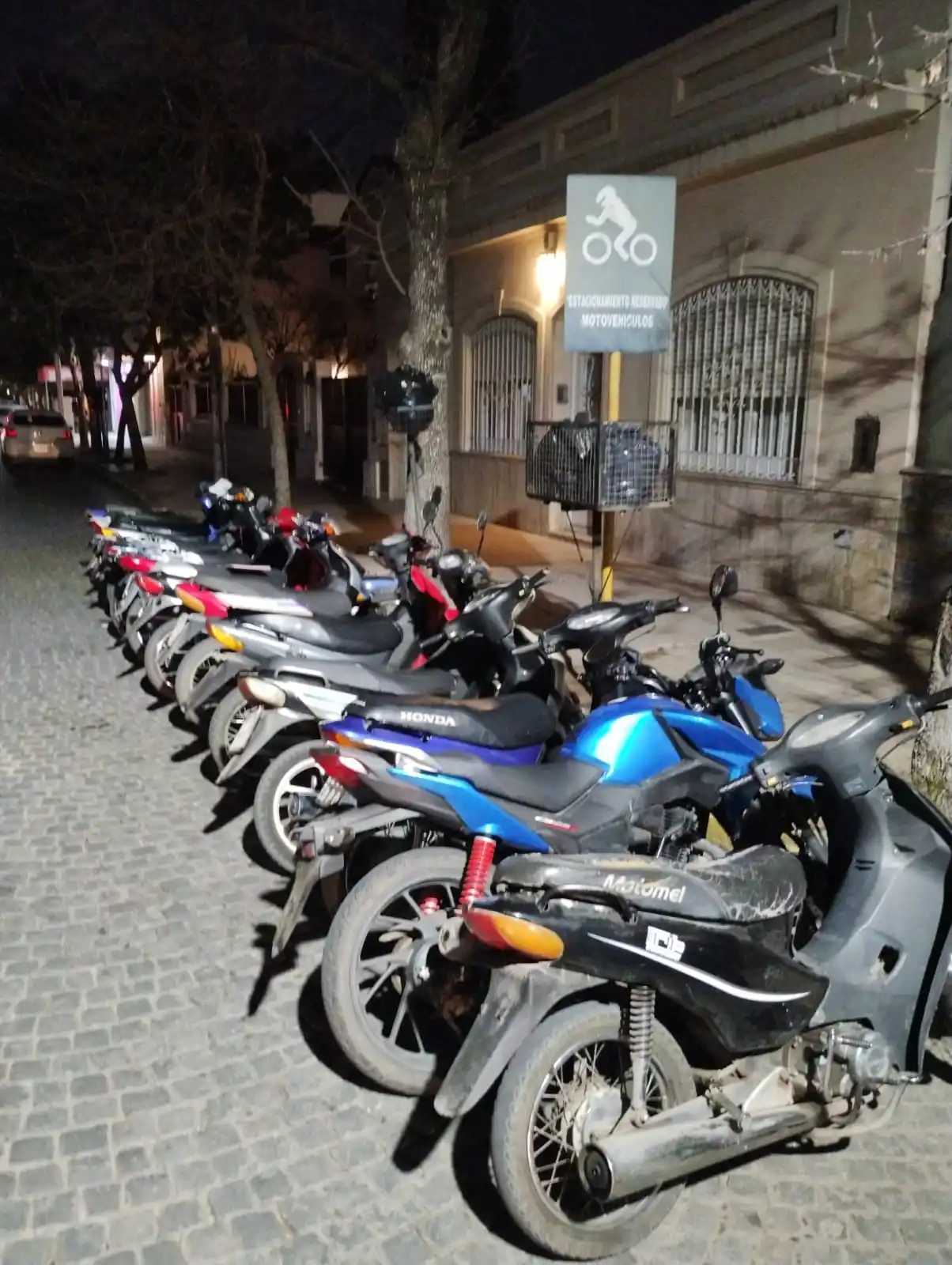 Controles de tránsito en calle iturraspe