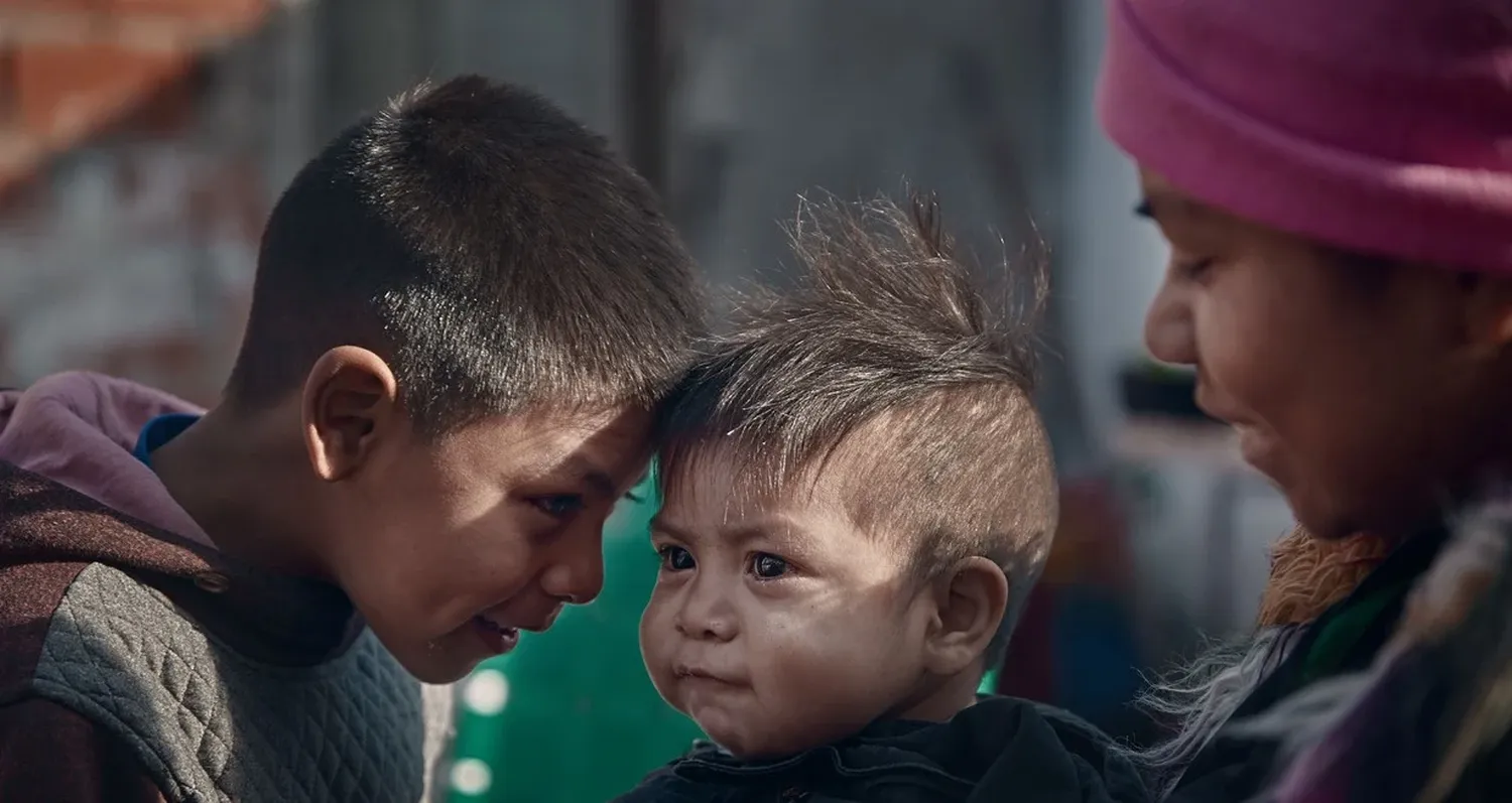 En la opinión de la Defensoría nacional, "los intereses de niñas, niños y adolescentes tienen que estar en el centro de todas las políticas".