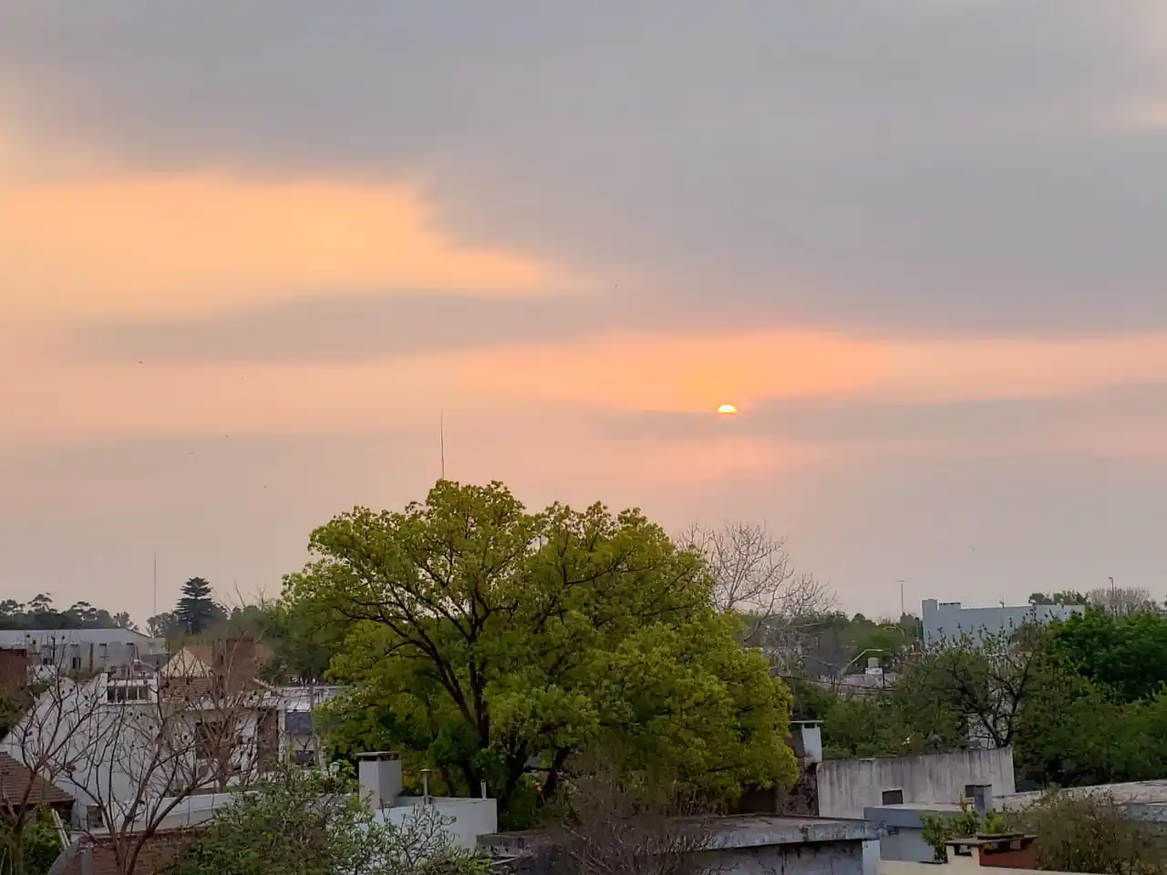 Rige un alerta por tormentas fuertes para todo el territorio entrerriano