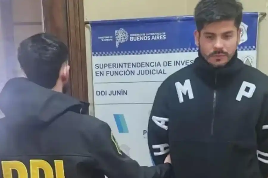Liberaron al arquero de Sarmiento de Junín tras estar dos días en prisión por "violencia de género"