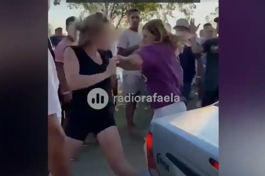 Su pareja fue brutalmente golpeada en el CAM: "Fueron 10 o 15 personas contra una sola mujer"
