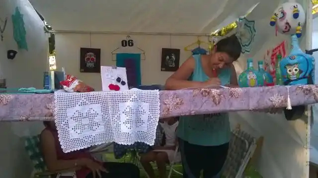 Exitosa Feria  Artesanal en Plaza San Martín
