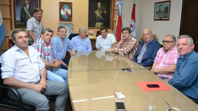 Tras las PASO, los intendentes del PJ piden "desdramatizar y mirar para adelante"