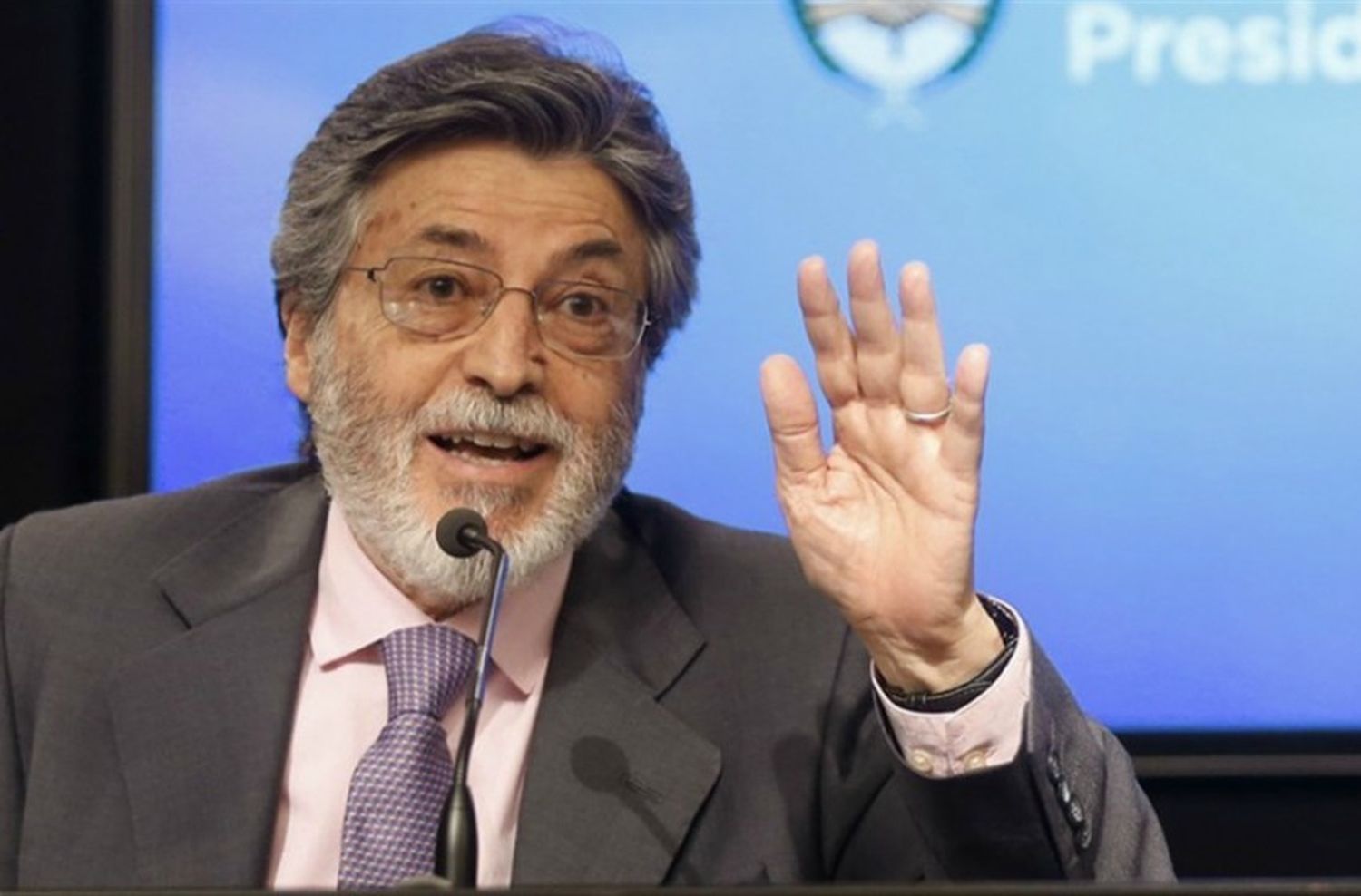 Abad renunció a la AFIP y ya tiene reemplazo