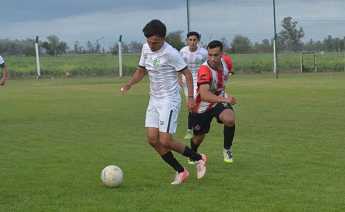 Sportivo sumó su primera victoria en el Absoluto.