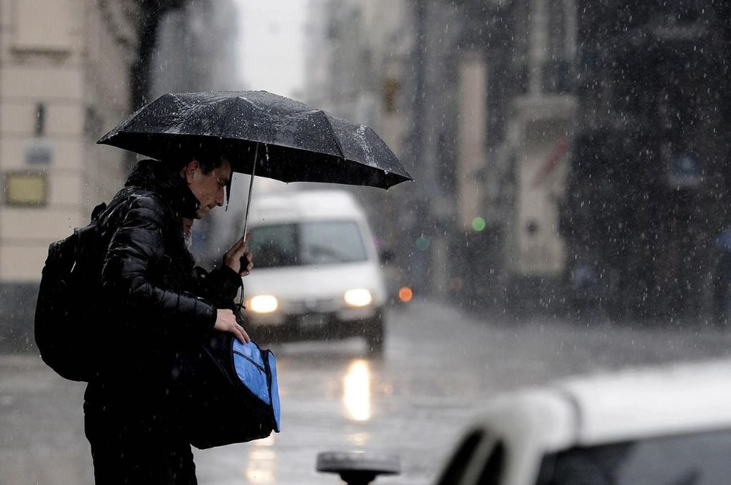 Servicio Meteorológico Nacional indica que hay probabilidad de precipitaciones durante toda la jornada.