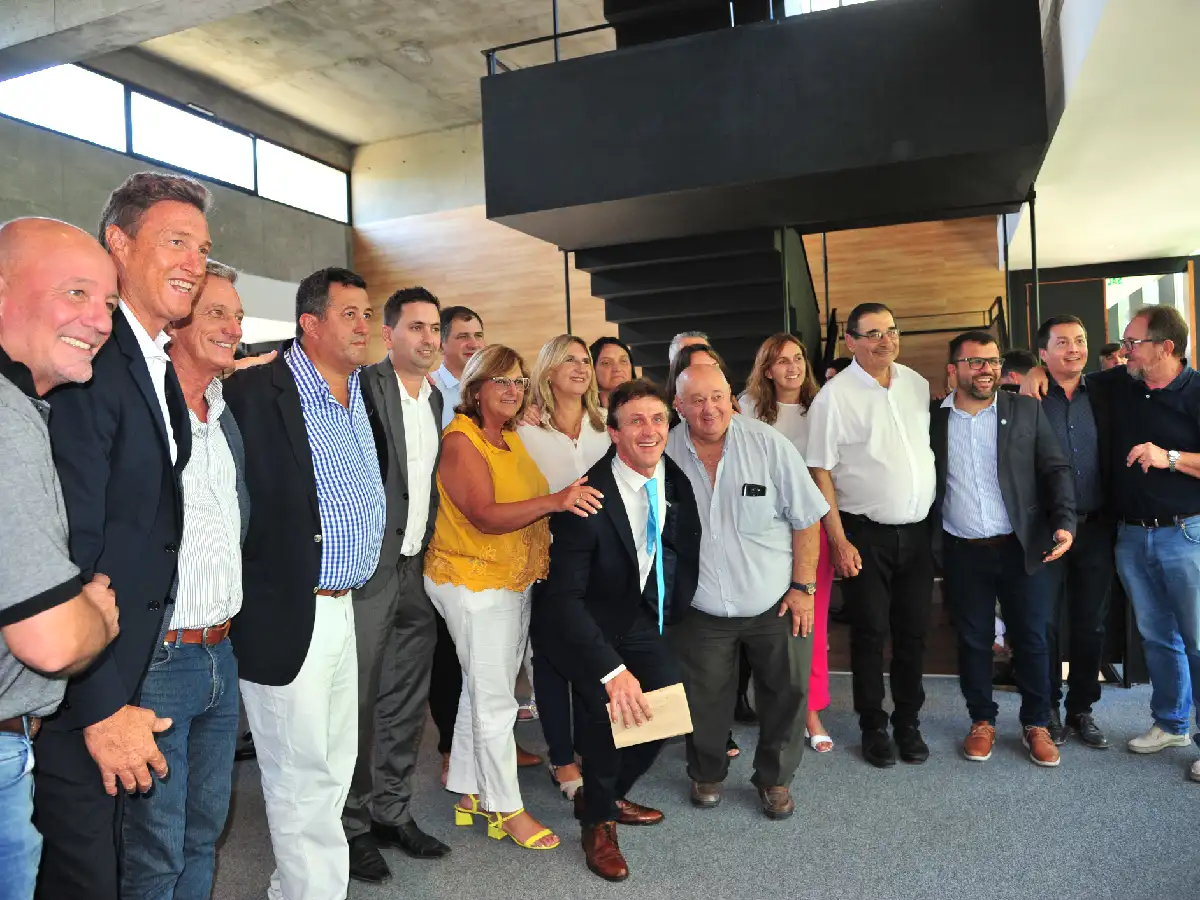 Acueducto: intendentes celebran la obra 