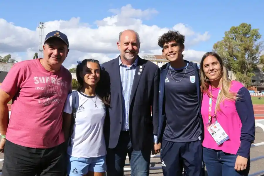 El gobernador Omar Perotti recorrió el parque único de los Juegos Suramericanos de la Juventud Rosario 2022