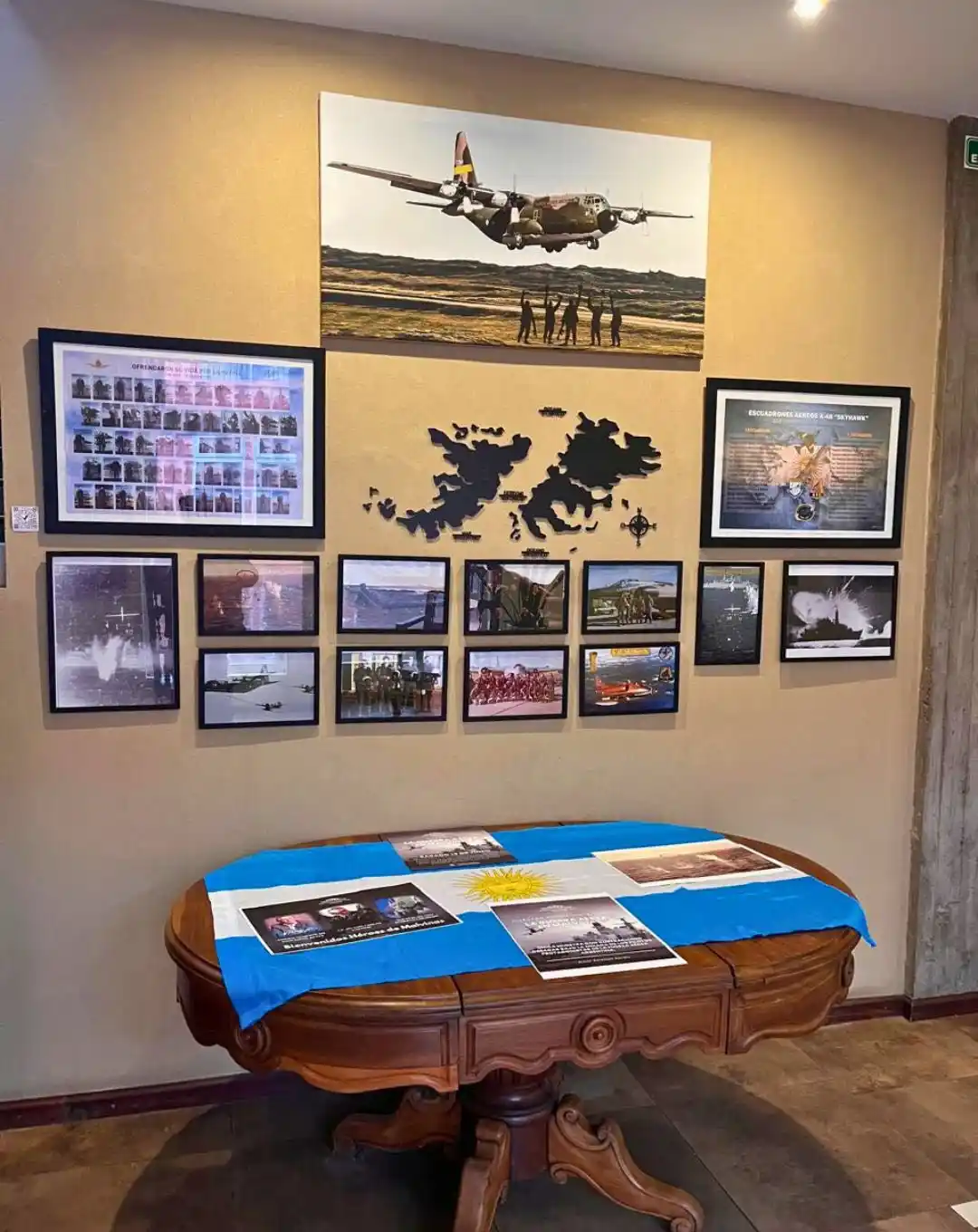 Muestra de Esteban Kordic sobre la Guerra de Malvinas en el Hotel Howard Johnson