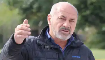 Secco cruzó al kirchnerismo duro tras la derrota y arde la interna: "Se quieren limpiar el culo con los intendentes"