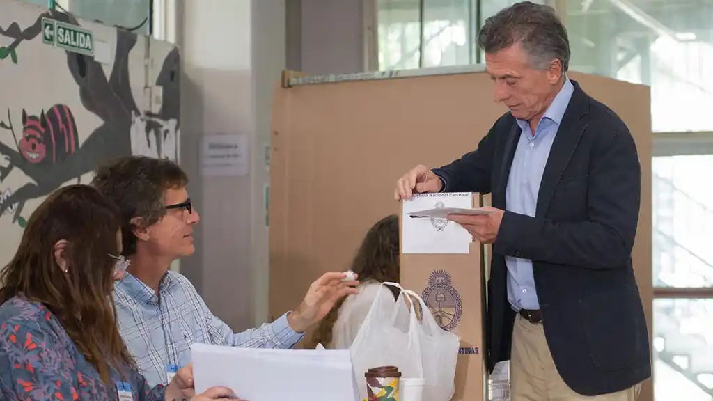 Mauricio Macri emitió su voto: “Espero lo mejor para la Argentina”