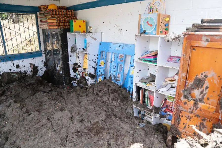 Colombia | Un alud sepultó una escuela rural: tres alumnos fallecieron y dos resultaron heridos