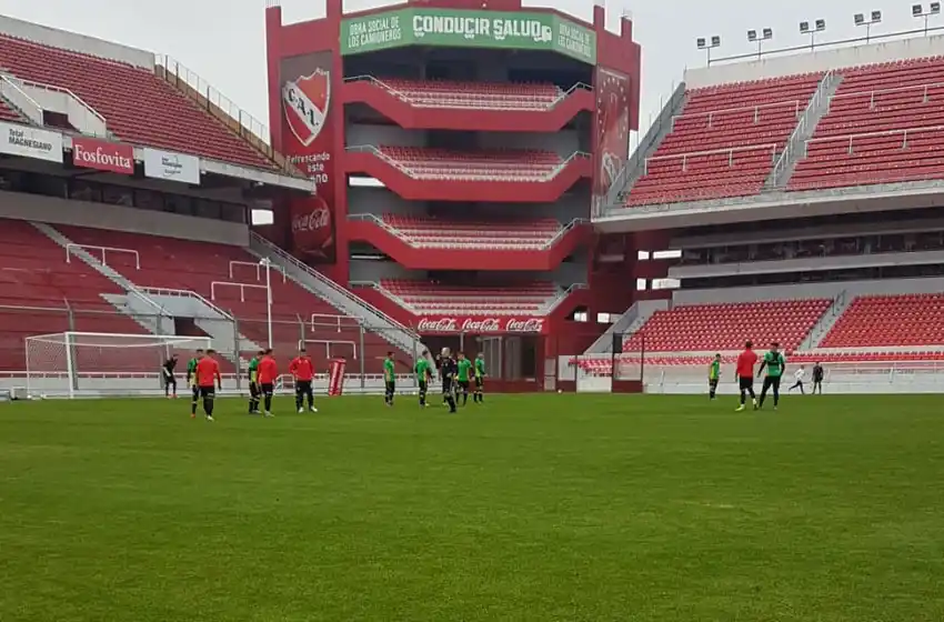 Aldosivi perdió con Independiente y sigue sin ganar en la pretemporada