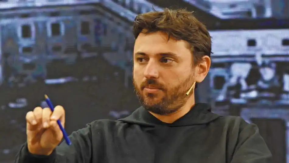 Grabois cruzó a Cerruti por rechazar el "salario universal": "Bájense el sueldo y dejen de derrochar"