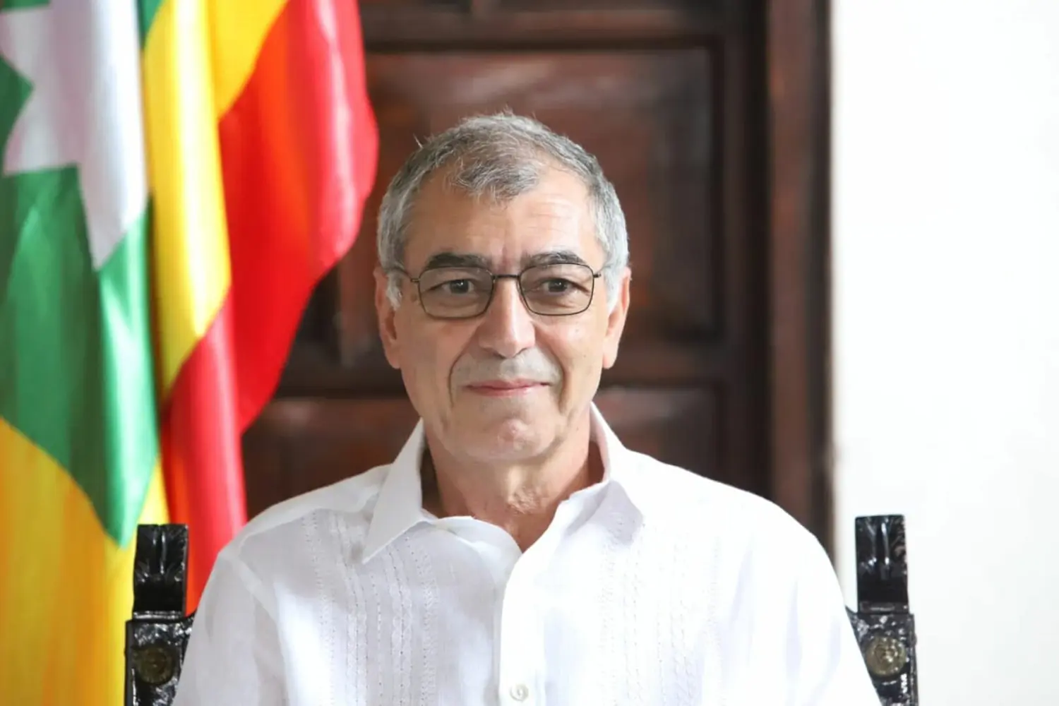 Suspenden al alcalde de Cartagena por irrespetuoso