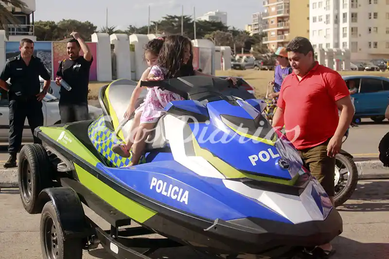 Los chicos jugaron a ser policías