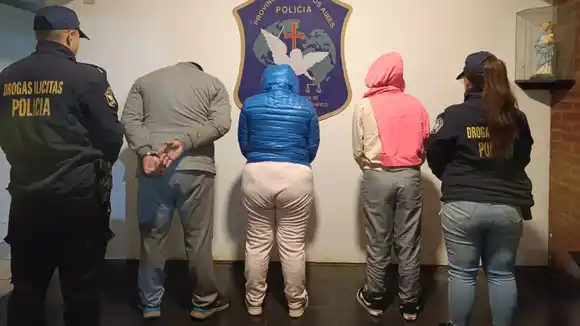 Allanaron una casa en el barrio San Martín y detuvieron a madre e hija por venta de cocaína