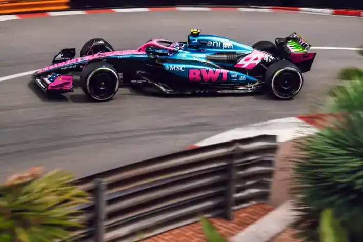 Colapinto largará 18° por las penalizaciones que recibieron el canadiense Lance Stroll (Aston Martin) y el británico Oliver Bearman (Haas).