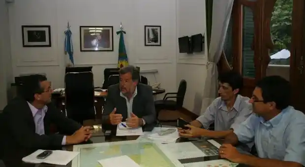 Elustondo se reunió con intendentes para armar agenda conjunta